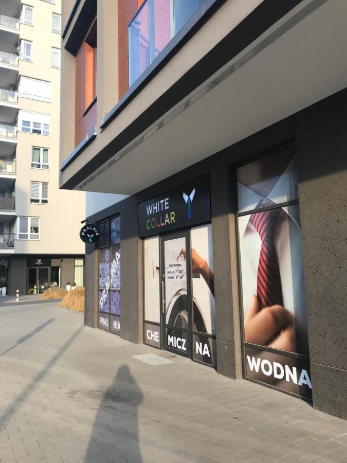 Warsaw - Aparts Lotnisko Okecie Apartment Exterior foto